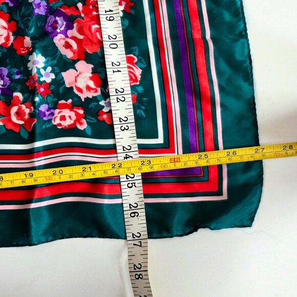 NWT / NOS Vintage Bill Blass 100% Silk Floral Square Scarf Made in Japan - Picture 10 of 10